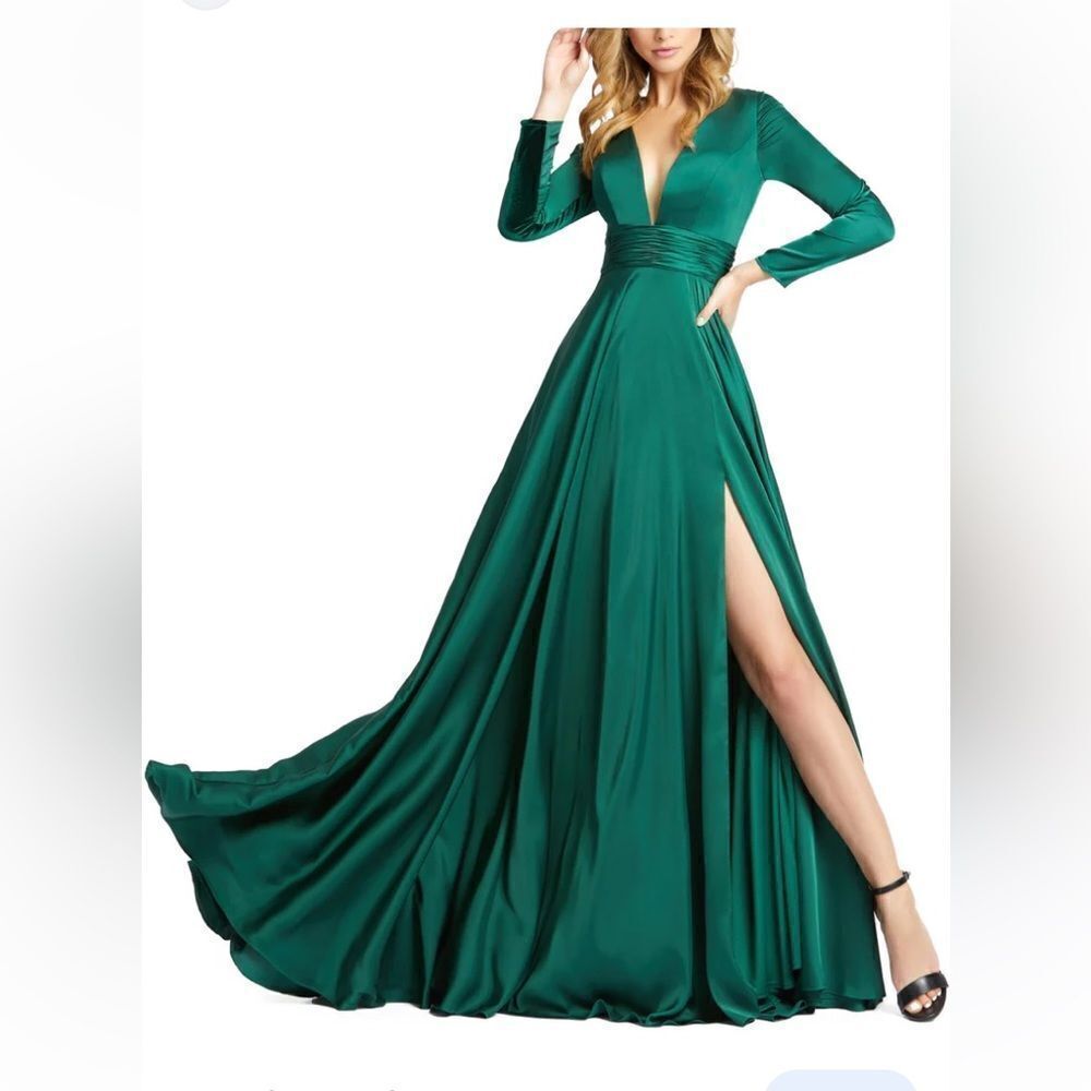 Mac Duggal 55245 Long Sleeve Ruched Green Satin Gown | Size 8